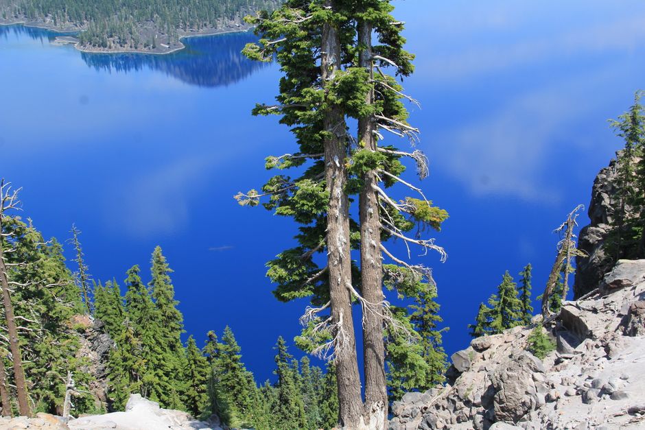 Deep Blue Lake — illustrative photo
