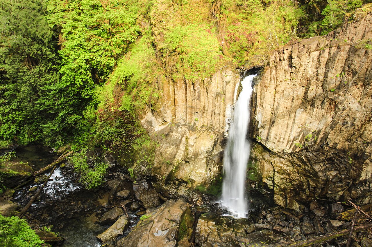 Drift Creek Falls, a waterfall in Oregon