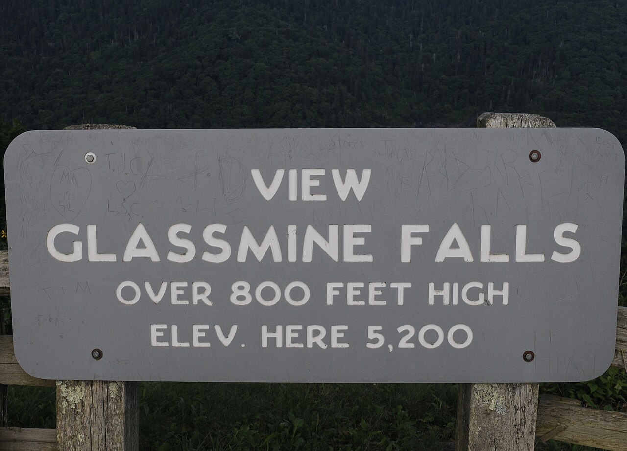 Glassmine Falls, a waterfall in North Carolina