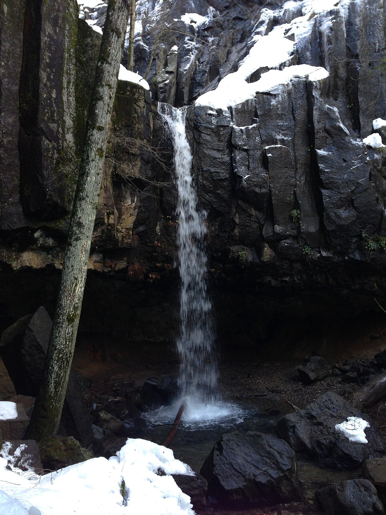 Hedge Creek Falls, a waterfall in California