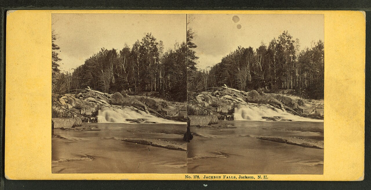 Jackson Falls, a waterfall in Illinois