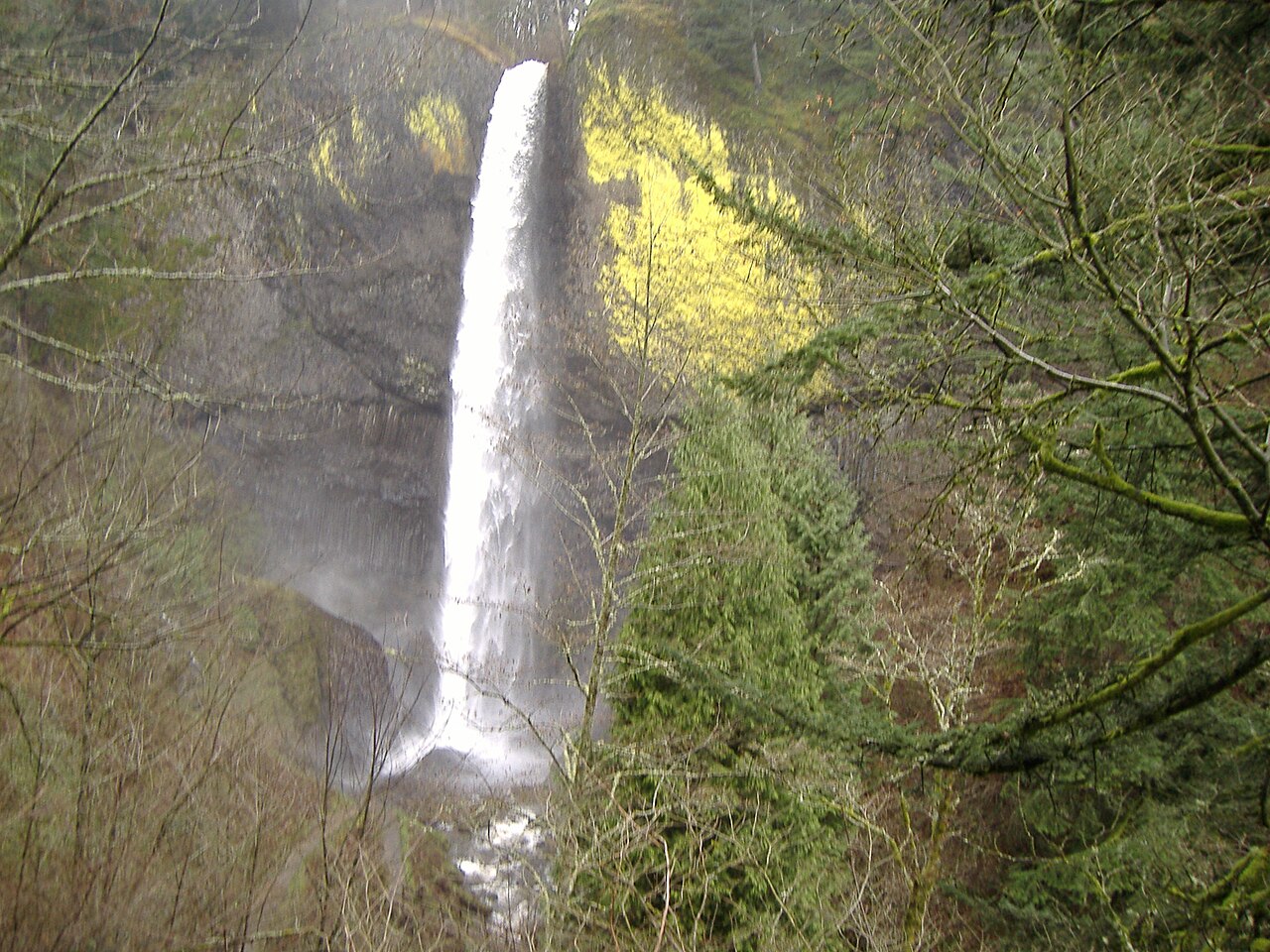 Latourell Falls, a waterfall in Oregon