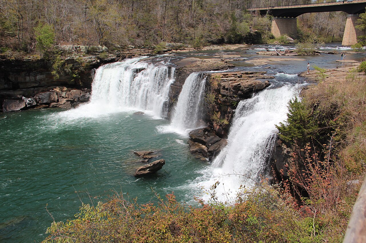 Little River Falls, a waterfall in Alabama