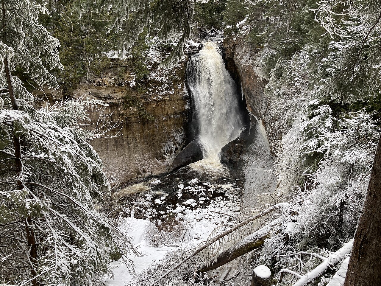 Miners Falls, a waterfall in Michigan