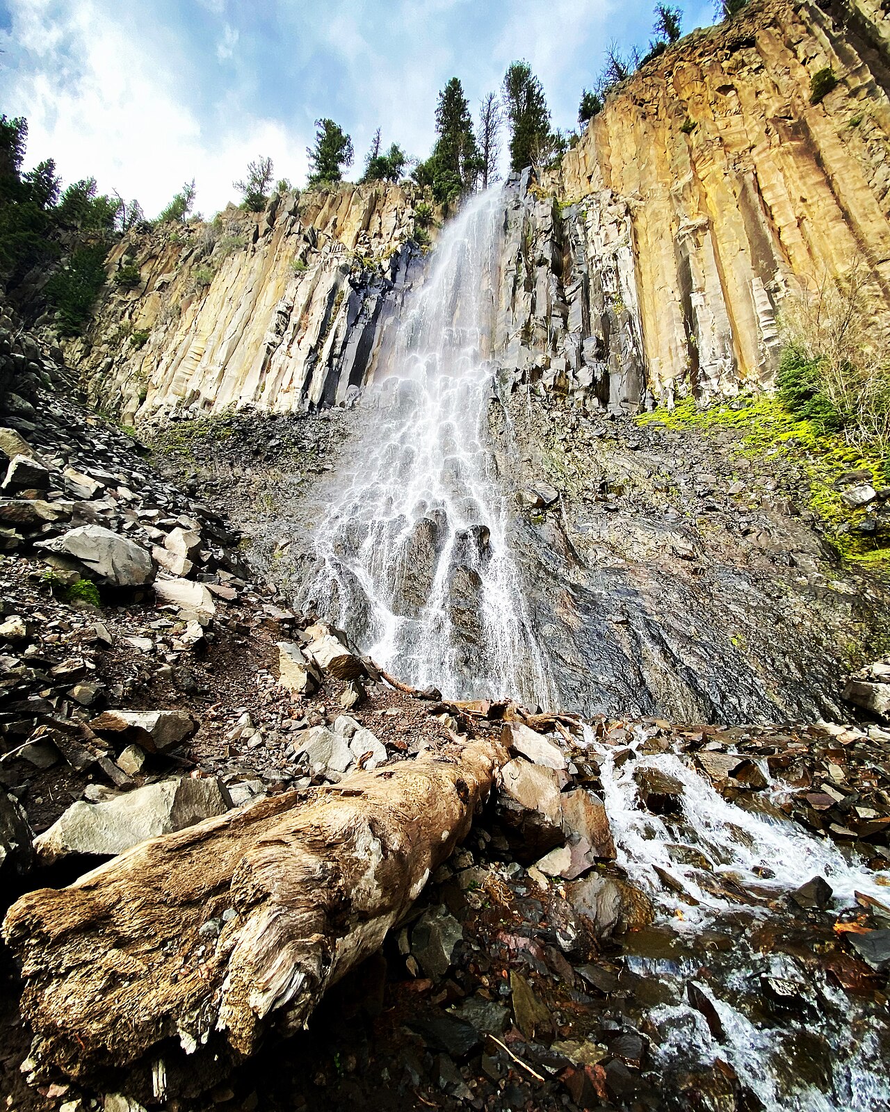 Palisade Falls, a waterfall in Montana
