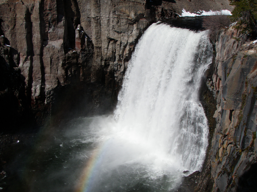 Rainbow Falls, a waterfall in California