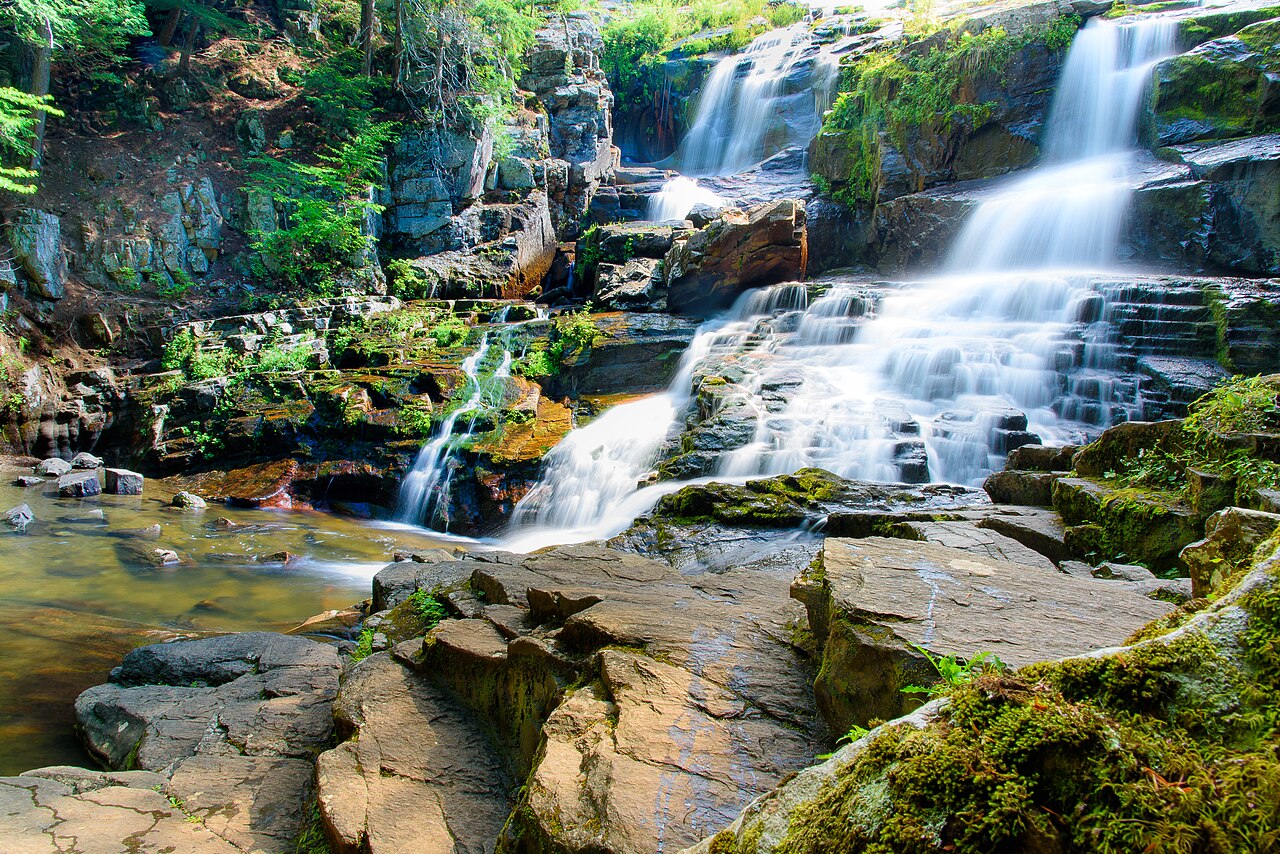 Shelving Rock Falls, a waterfall in New York