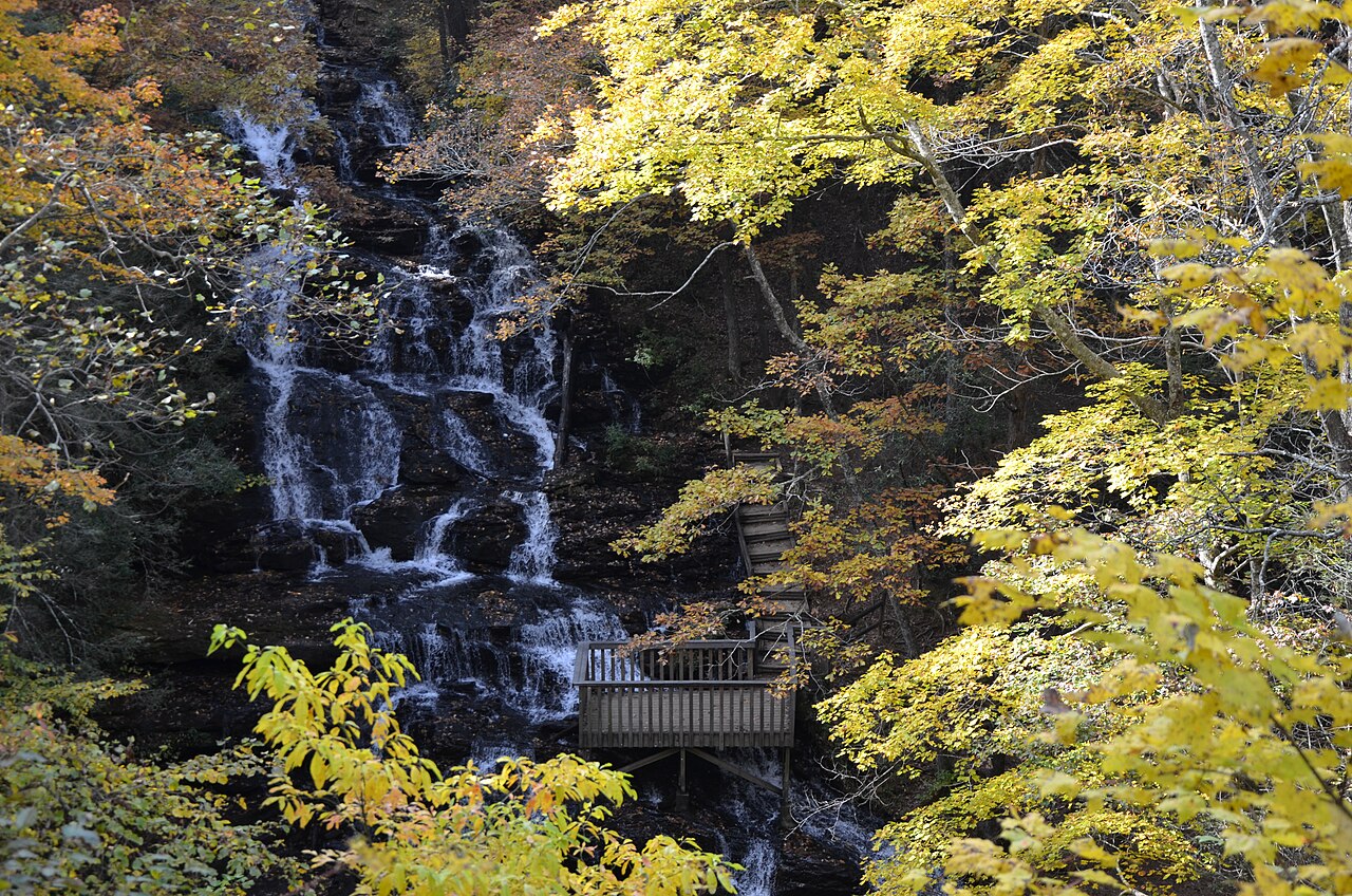 Trahlyta Falls, a waterfall in Georgia