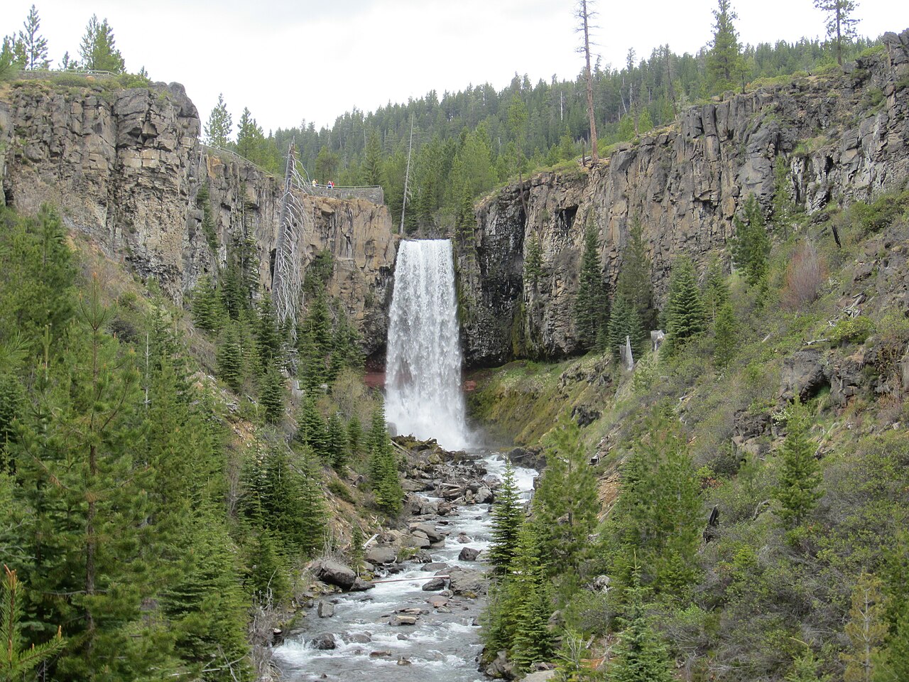 Tumalo Falls, a waterfall in Oregon